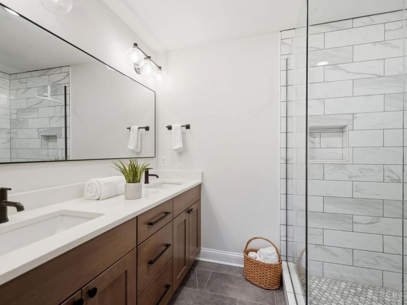 3847 Drake Avenue, Cincinnati, OH 45209 Photo 36