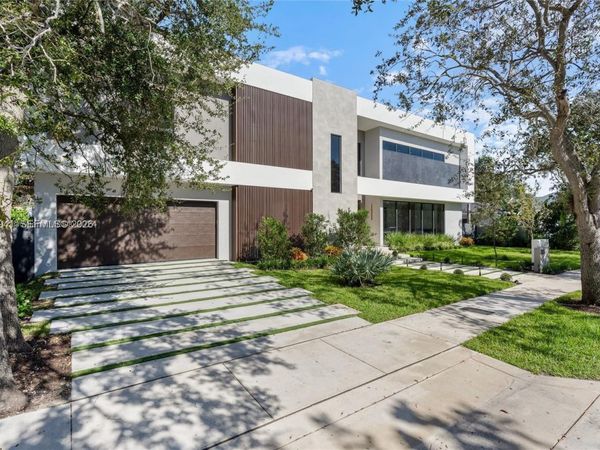 801 SE 11th Ct, Fort Lauderdale, FL 33316