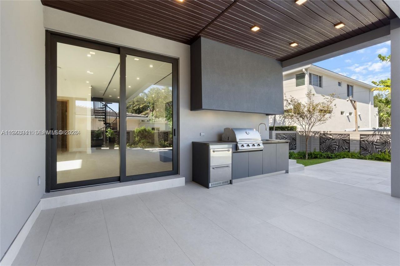 801 SE 11th Ct, Fort Lauderdale, FL 33316 Photo