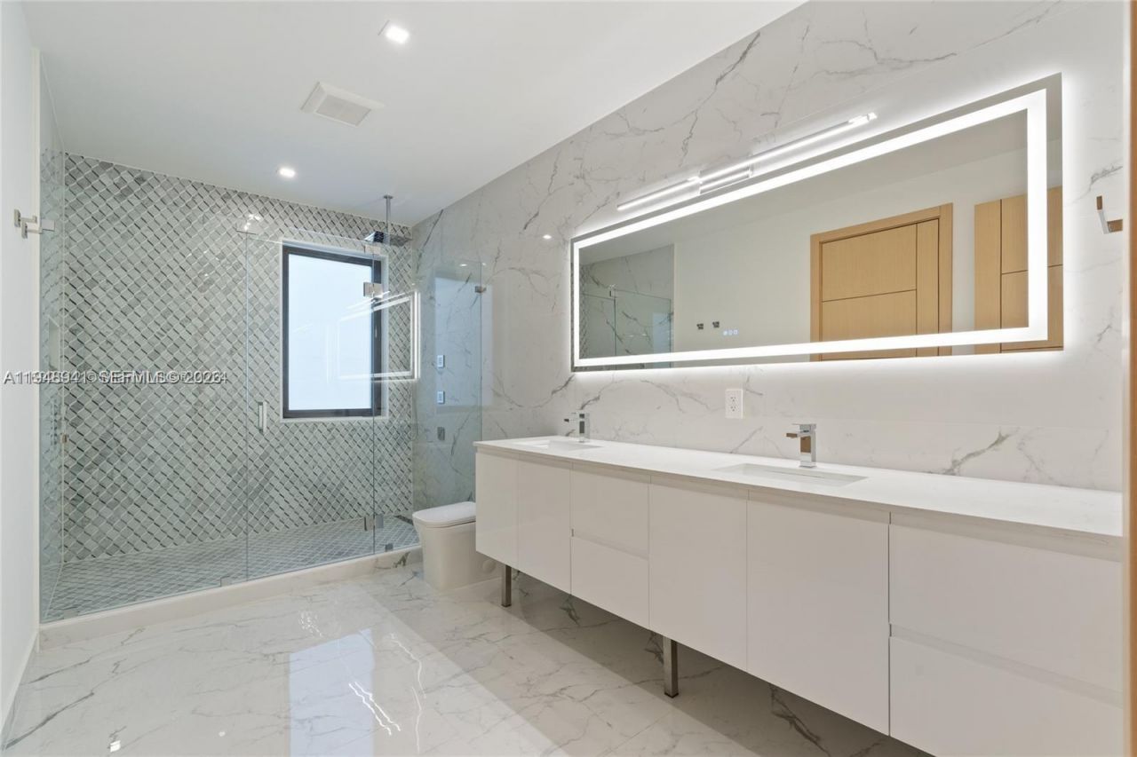 801 SE 11th Ct, Fort Lauderdale, FL 33316 Photo