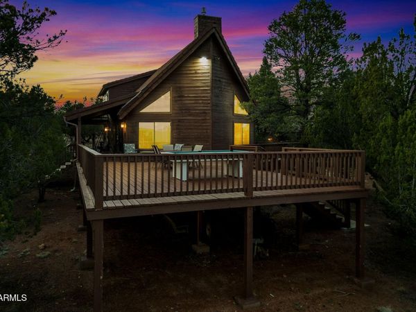 2781 AIR PARK Drive, Overgaard, AZ 85933