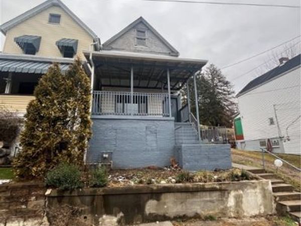 515 Indiana Ave, Glassport, PA 15045