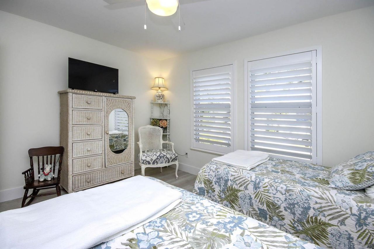 1890 Farm Trl, Sanibel, FL 33957 Photo