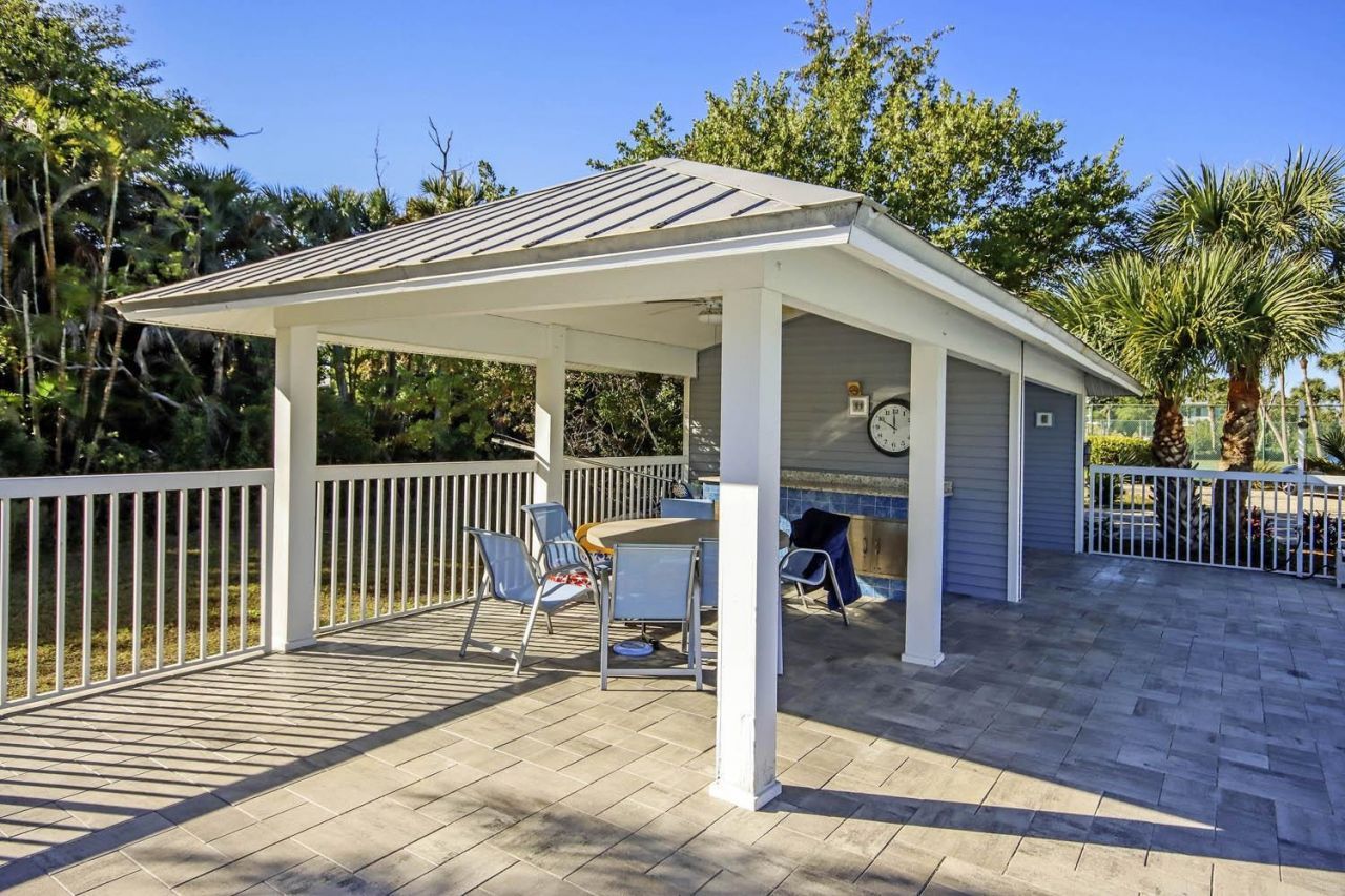 1890 Farm Trl, Sanibel, FL 33957 Photo