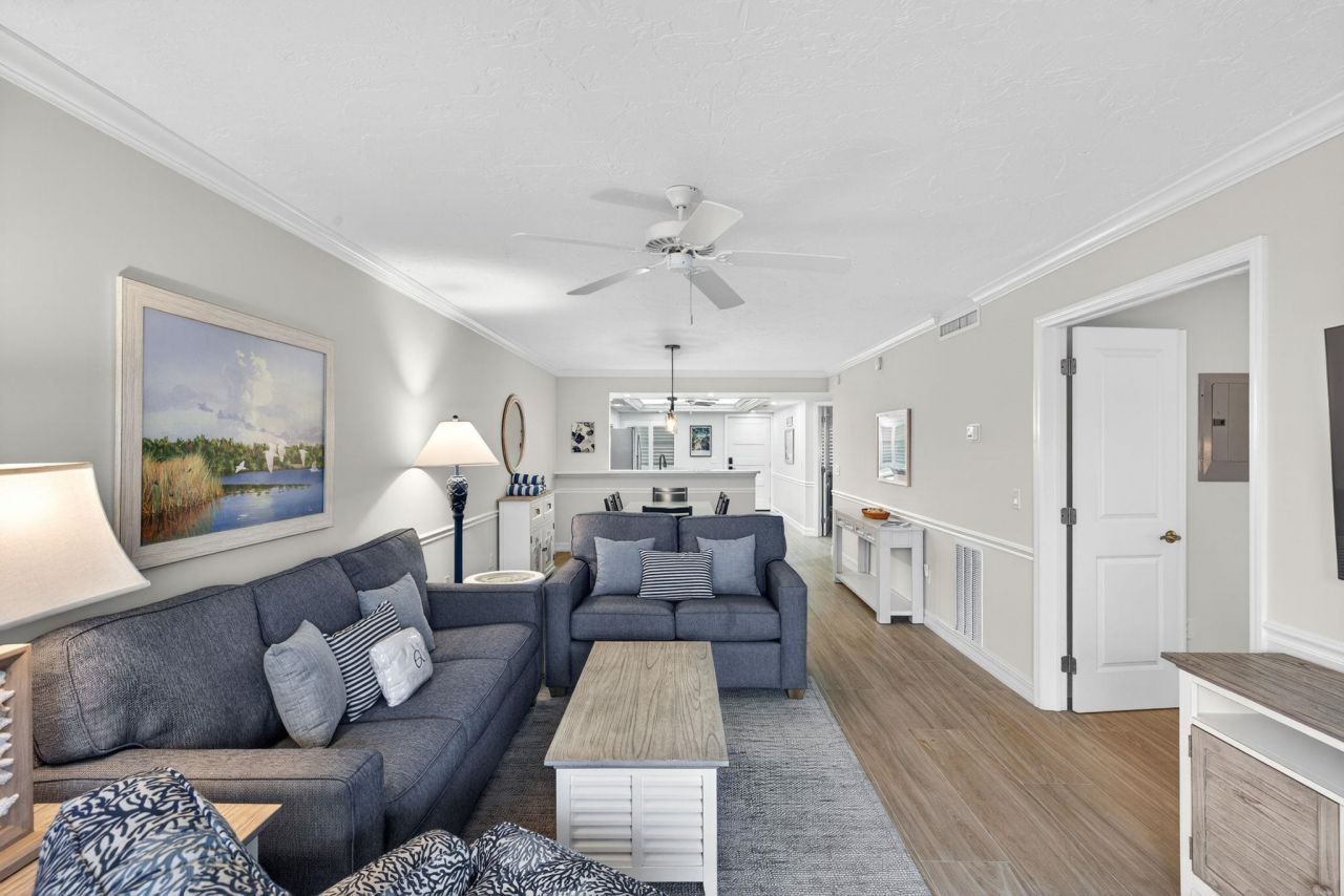 2445 W Gulf Dr, Unit 6B, Sanibel, FL 33957 Photo