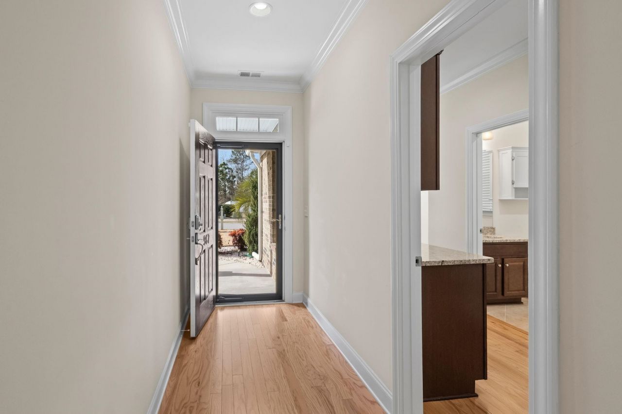 967 Henry James Dr. Photo 5