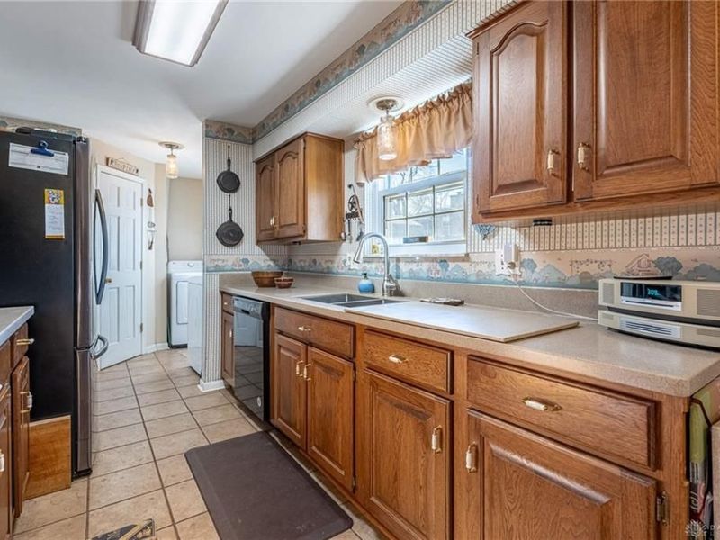 4201 Green Springs Drive, Kettering, OH 45440 Photo 11