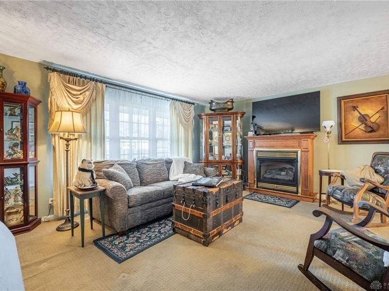 4201 Green Springs Drive, Kettering, OH 45440 Photo 2