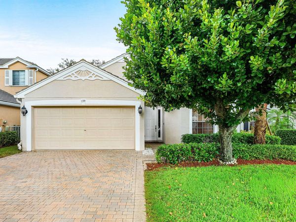 139 Berenger Walk, Royal Palm Beach, FL 33414
