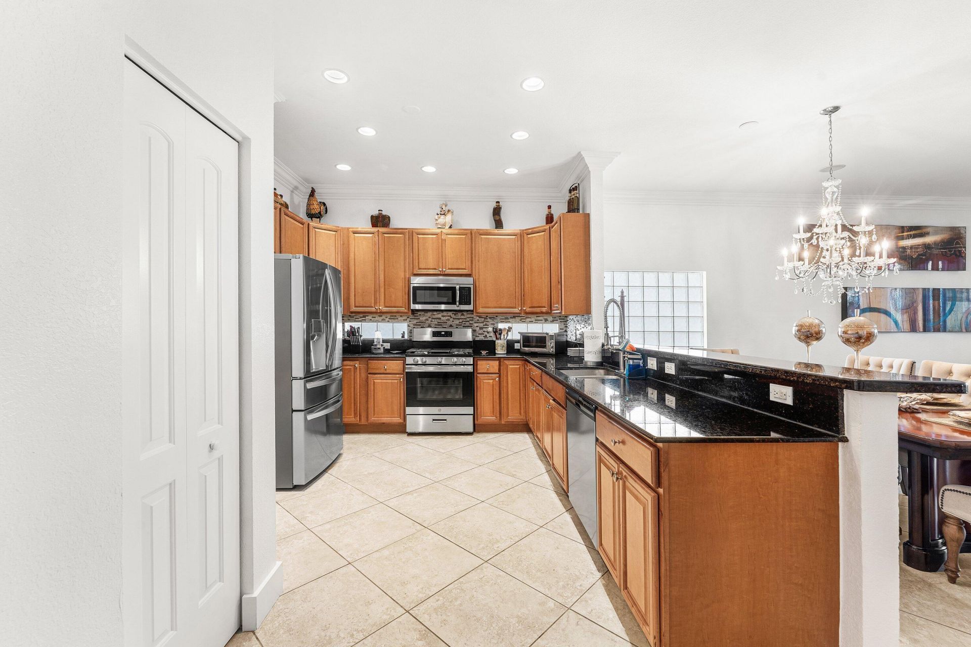 139 Berenger Walk, Royal Palm Beach, FL 33414 Photo