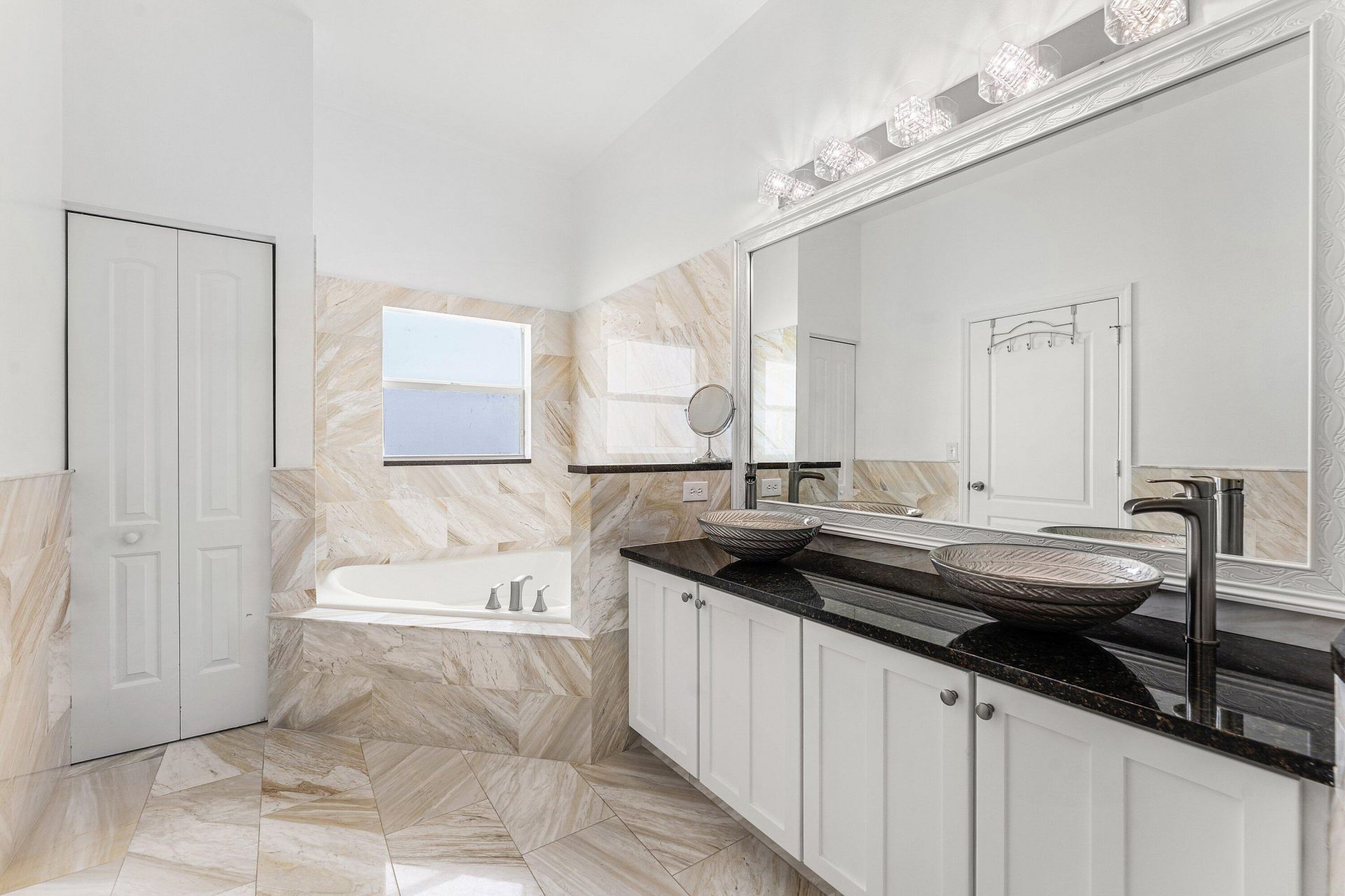 139 Berenger Walk, Royal Palm Beach, FL 33414 Photo