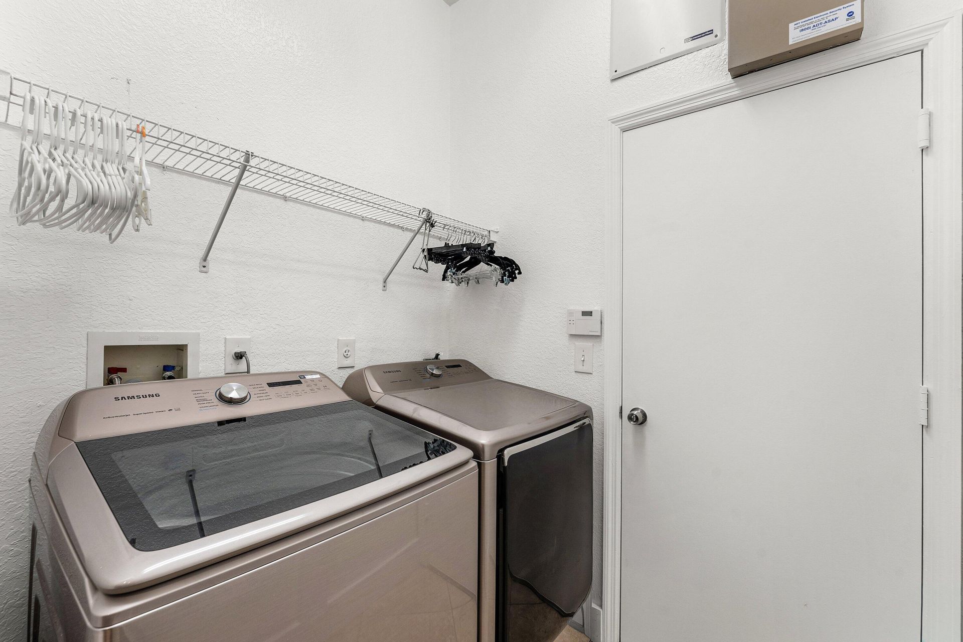 139 Berenger Walk, Royal Palm Beach, FL 33414 Photo