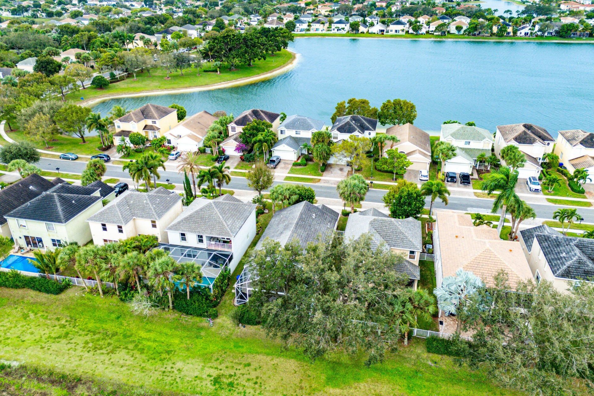 139 Berenger Walk, Royal Palm Beach, FL 33414 Photo