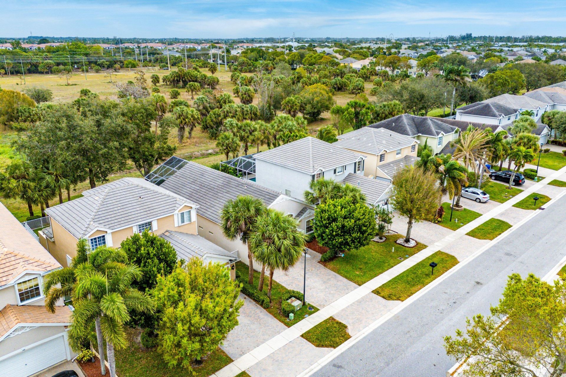 139 Berenger Walk, Royal Palm Beach, FL 33414 Photo