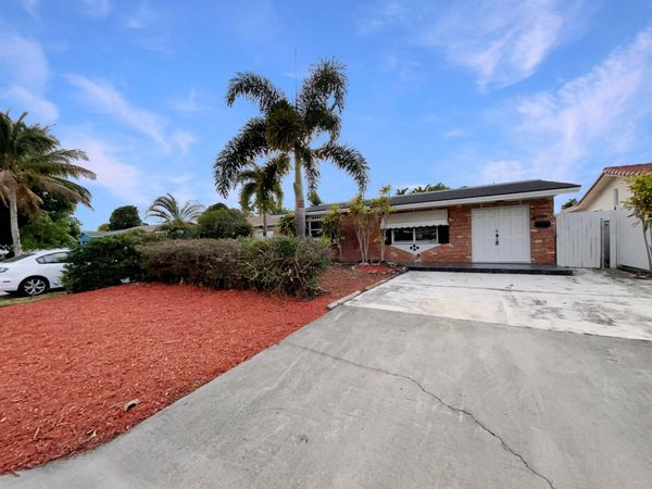 3765 NE 12th Terrace, Pompano Beach, FL 33064