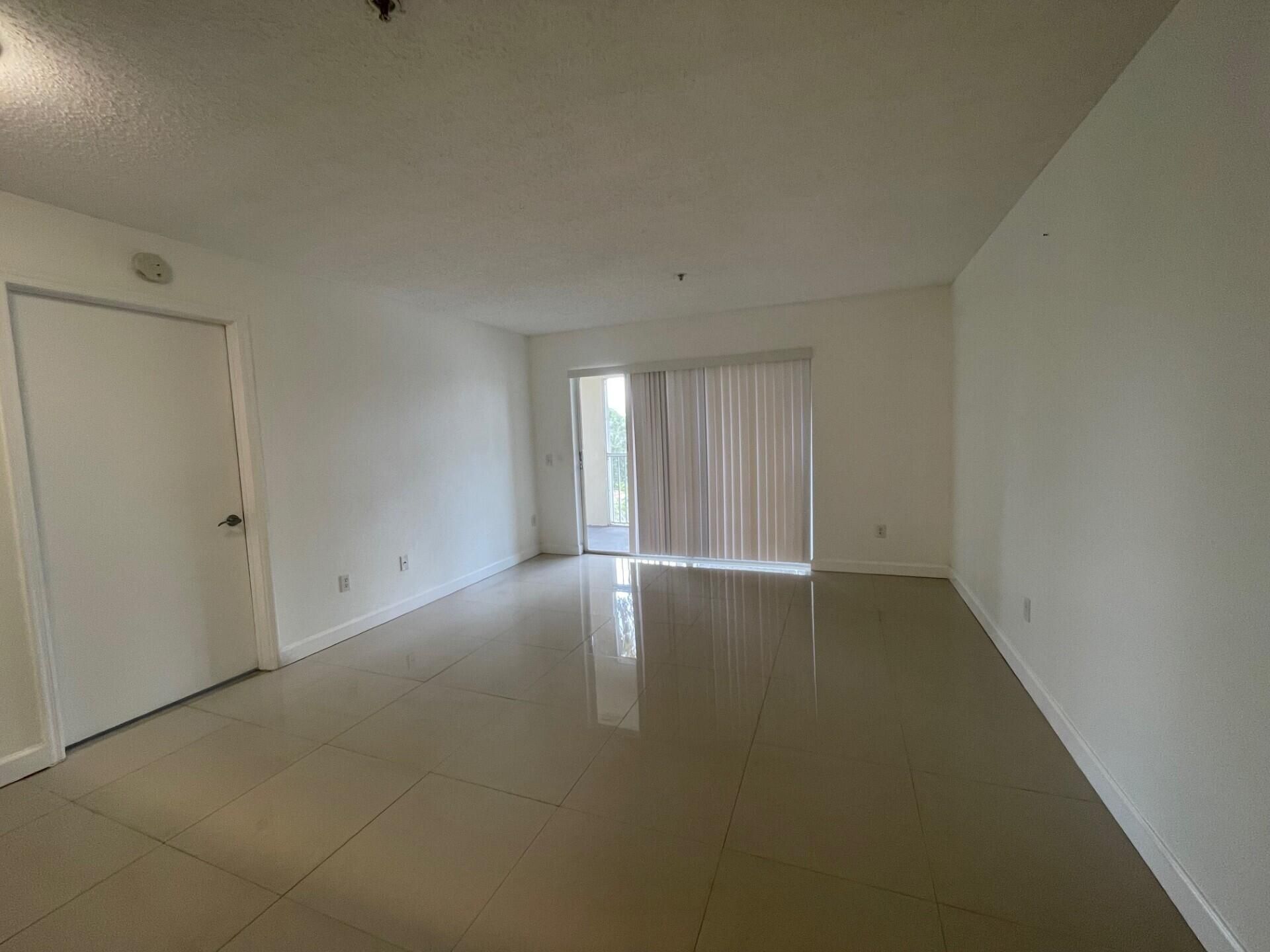 470 S Park Road, Unit 302, Hollywood, FL 33021 Photo