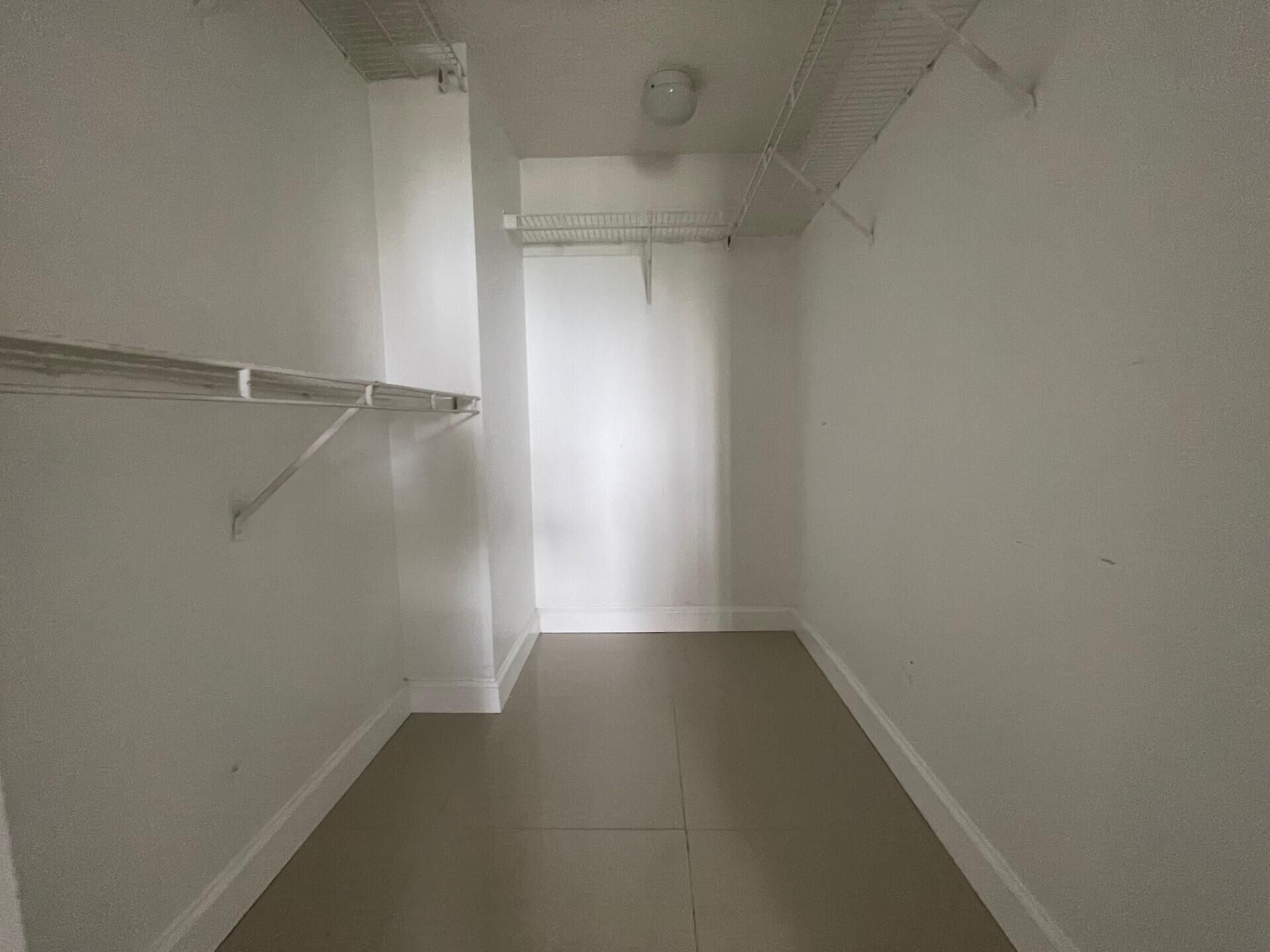 470 S Park Road, Unit 302, Hollywood, FL 33021 Photo