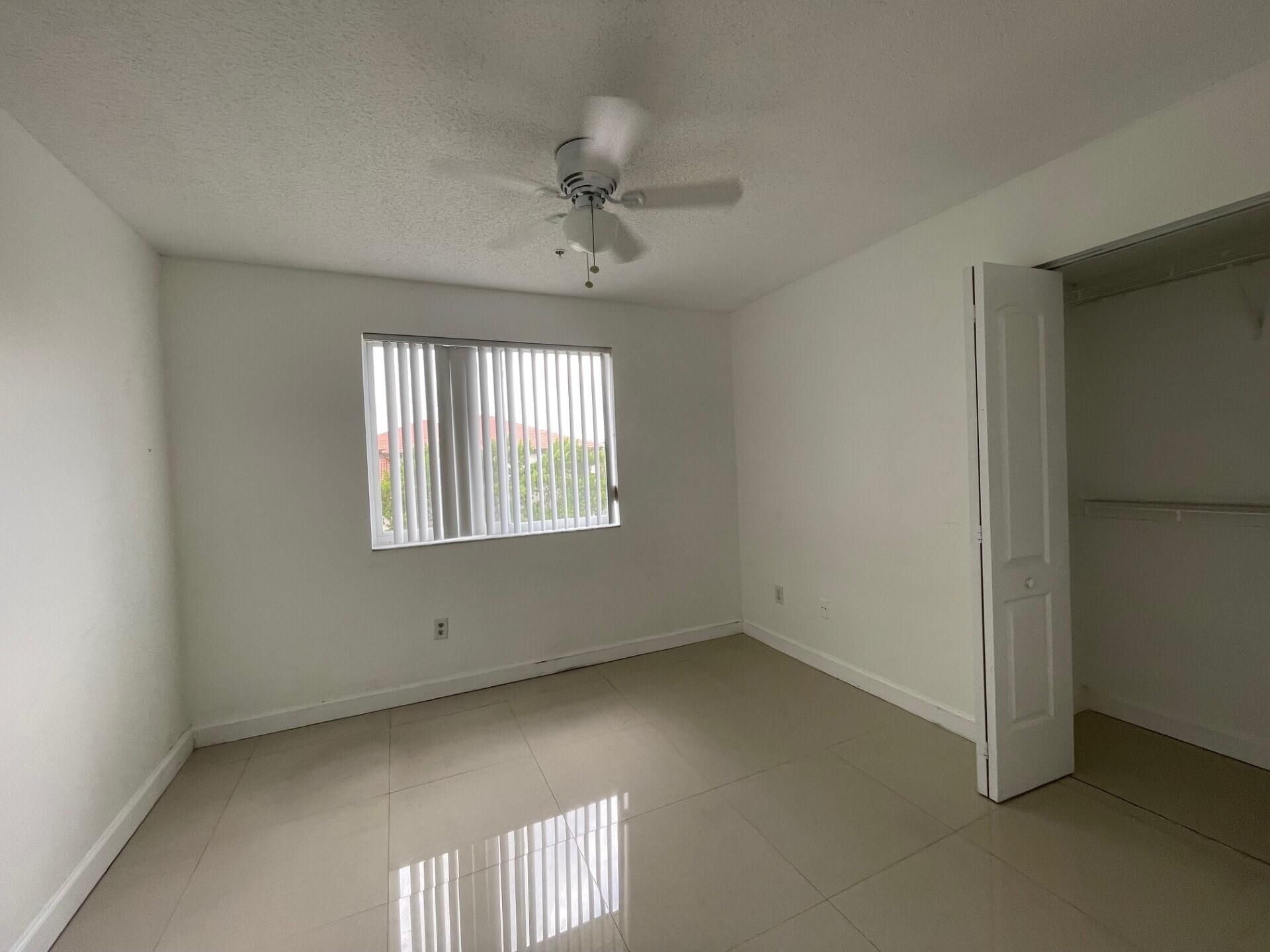 470 S Park Road, Unit 302, Hollywood, FL 33021 Photo