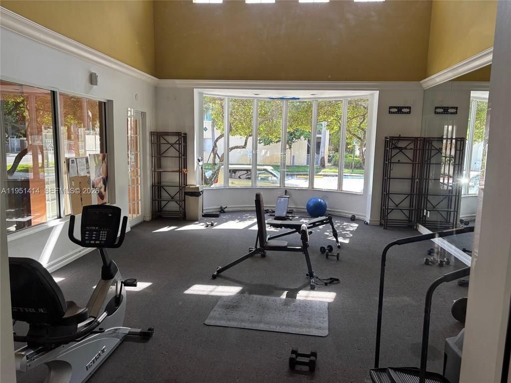 470 S Park Road, Unit 302, Hollywood, FL 33021 Photo