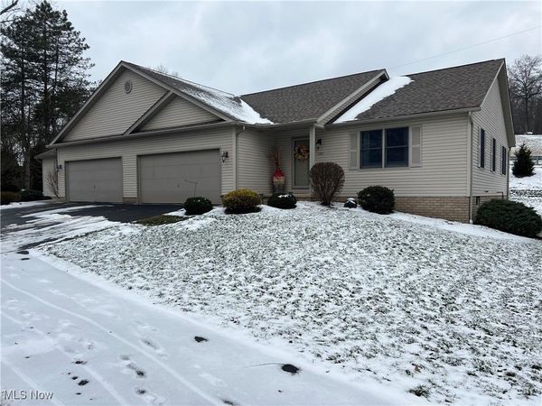 209 Aspen Drive, Dover, OH 44622