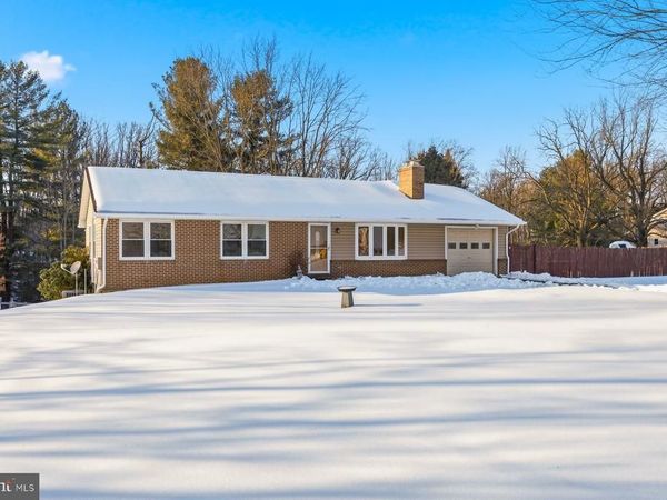 5884 WOODBINE ROAD, WOODBINE, MD 21797