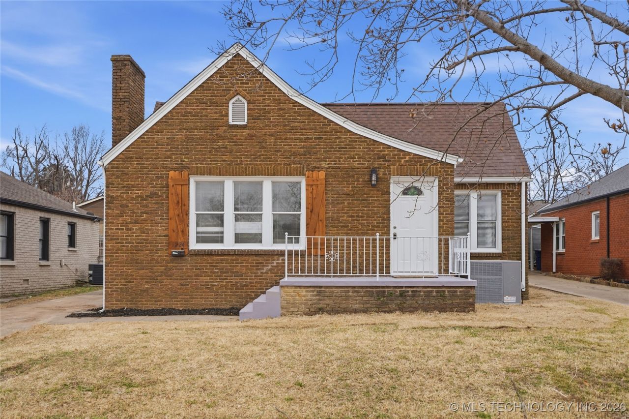 1224 S Knoxville Avenue, Tulsa, OK 74112 Main Photo