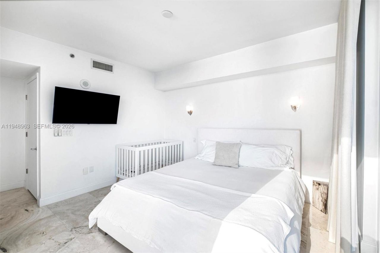 1000 S Pointe Dr, Unit 1205, Miami Beach, FL 33139 Photo