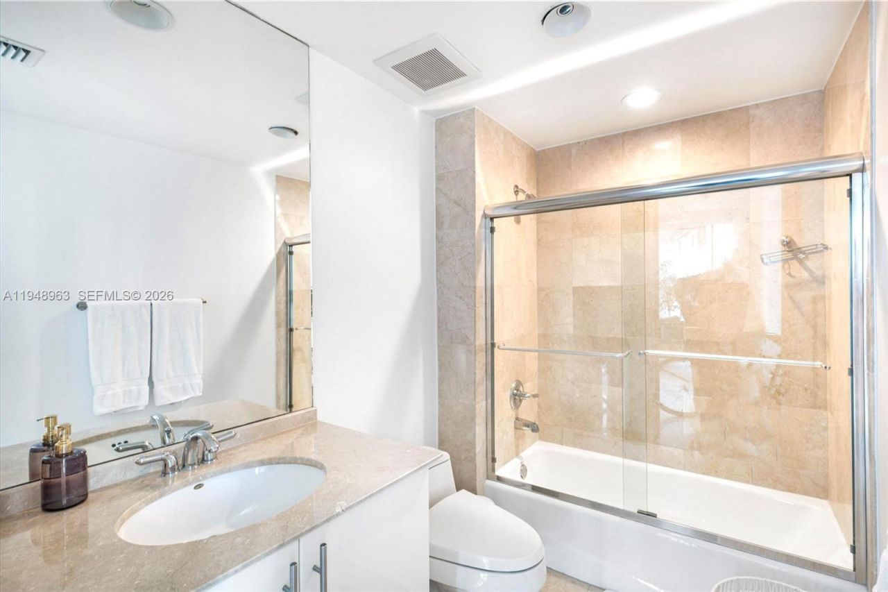 1000 S Pointe Dr , Unit 1205, Miami Beach, FL 33139 Photo