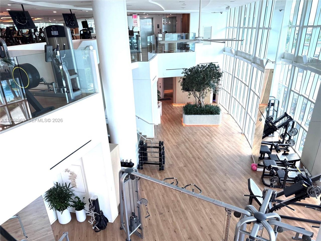 1000 S Pointe Dr, Unit 1205, Miami Beach, FL 33139 Photo