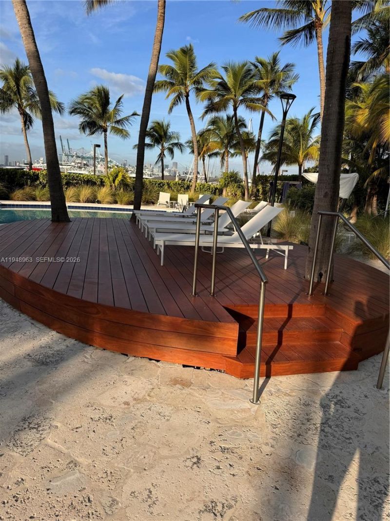 1000 S Pointe Dr, Unit 1205, Miami Beach, FL 33139 Photo
