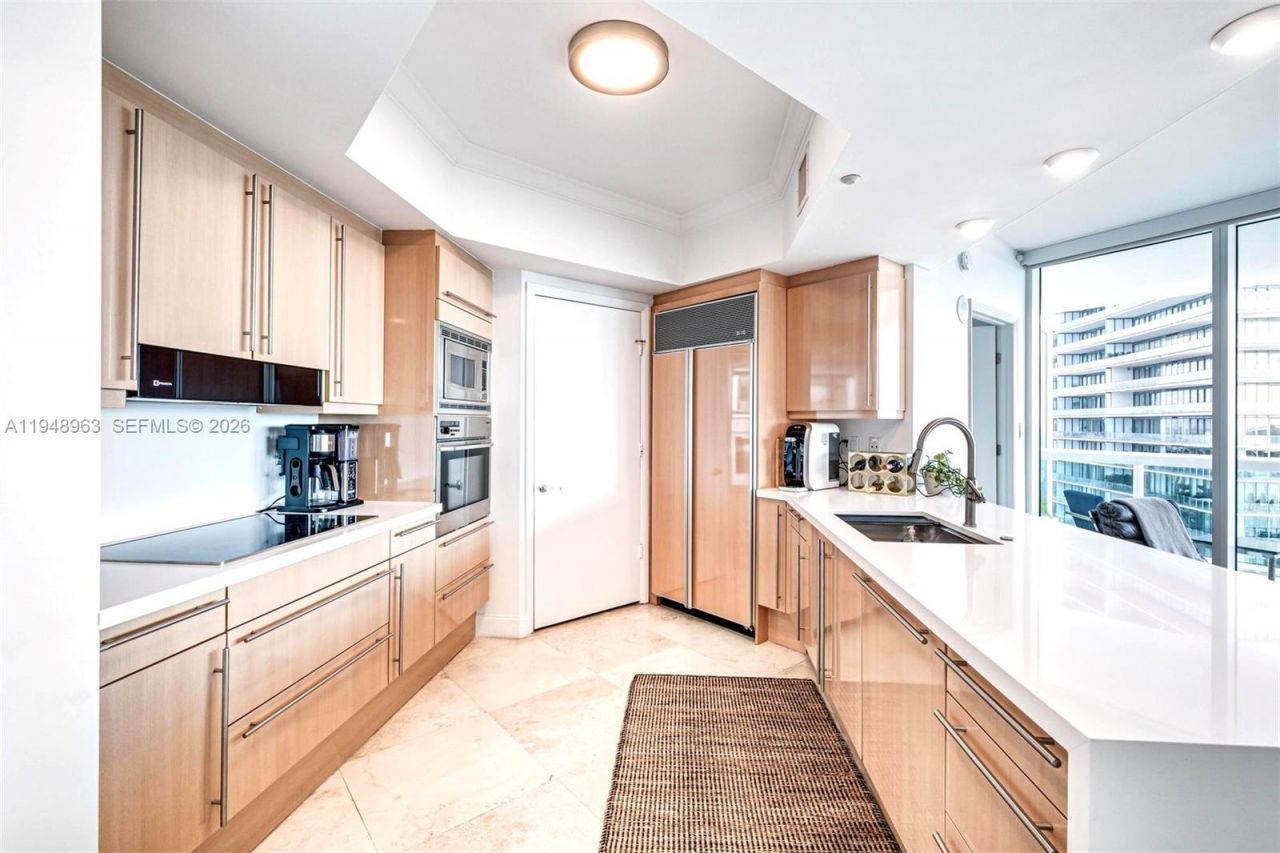 1000 S Pointe Dr , Unit 1205, Miami Beach, FL 33139 Photo