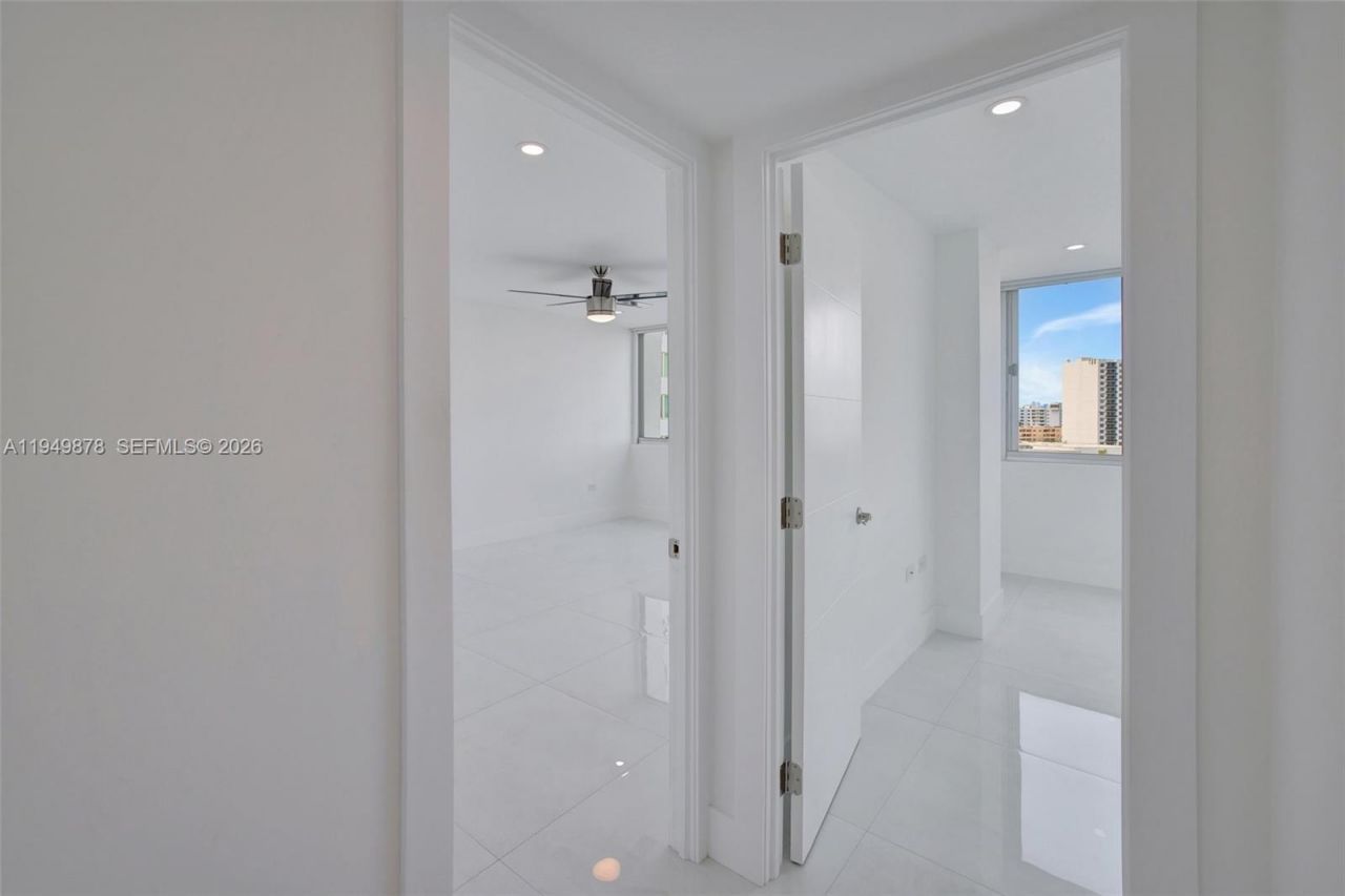 7135 Collins Ave, Unit 835, Miami Beach, FL 33141 Photo