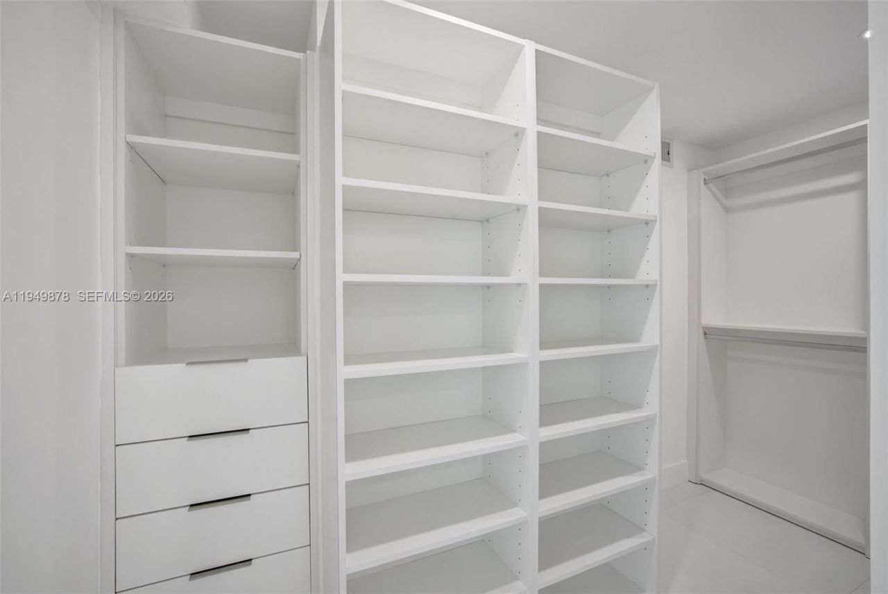 7135 Collins Ave, Unit 835, Miami Beach, FL 33141 Photo