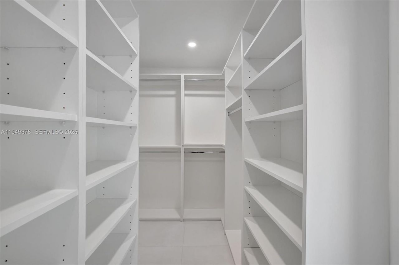 7135 Collins Ave, Unit 835, Miami Beach, FL 33141 Photo