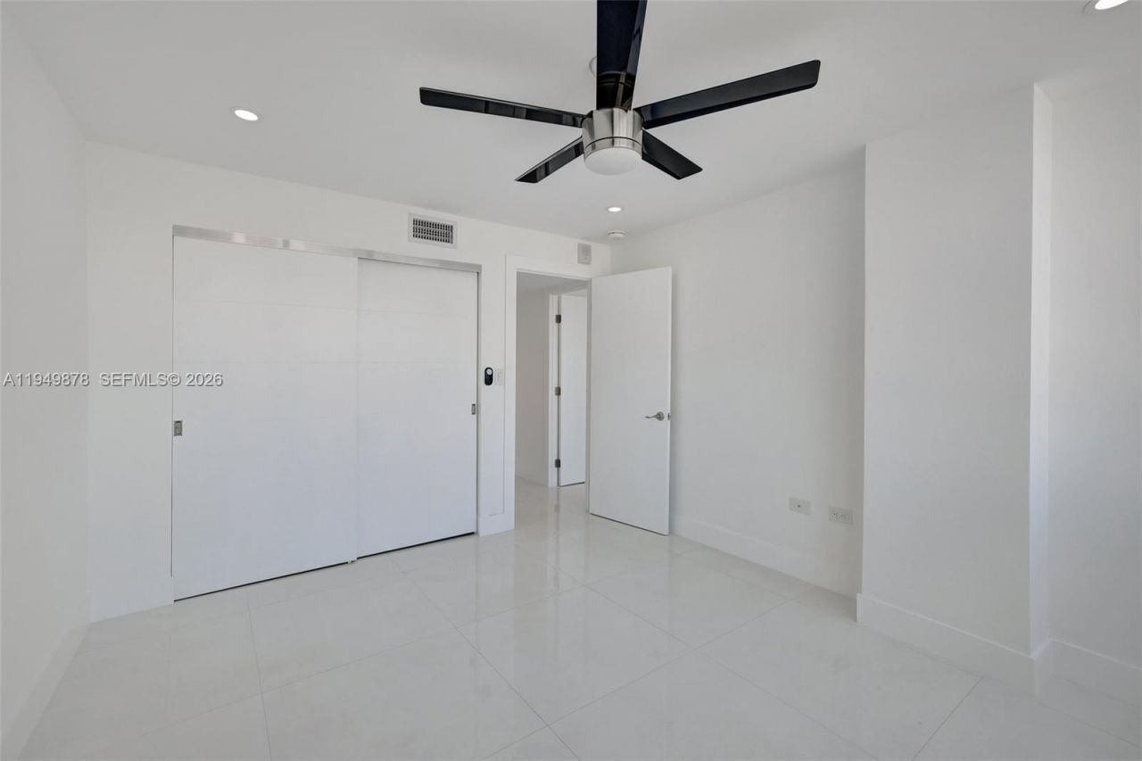 7135 Collins Ave, Unit 835, Miami Beach, FL 33141 Photo