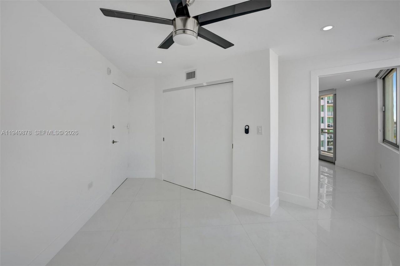 7135 Collins Ave, Unit 835, Miami Beach, FL 33141 Photo