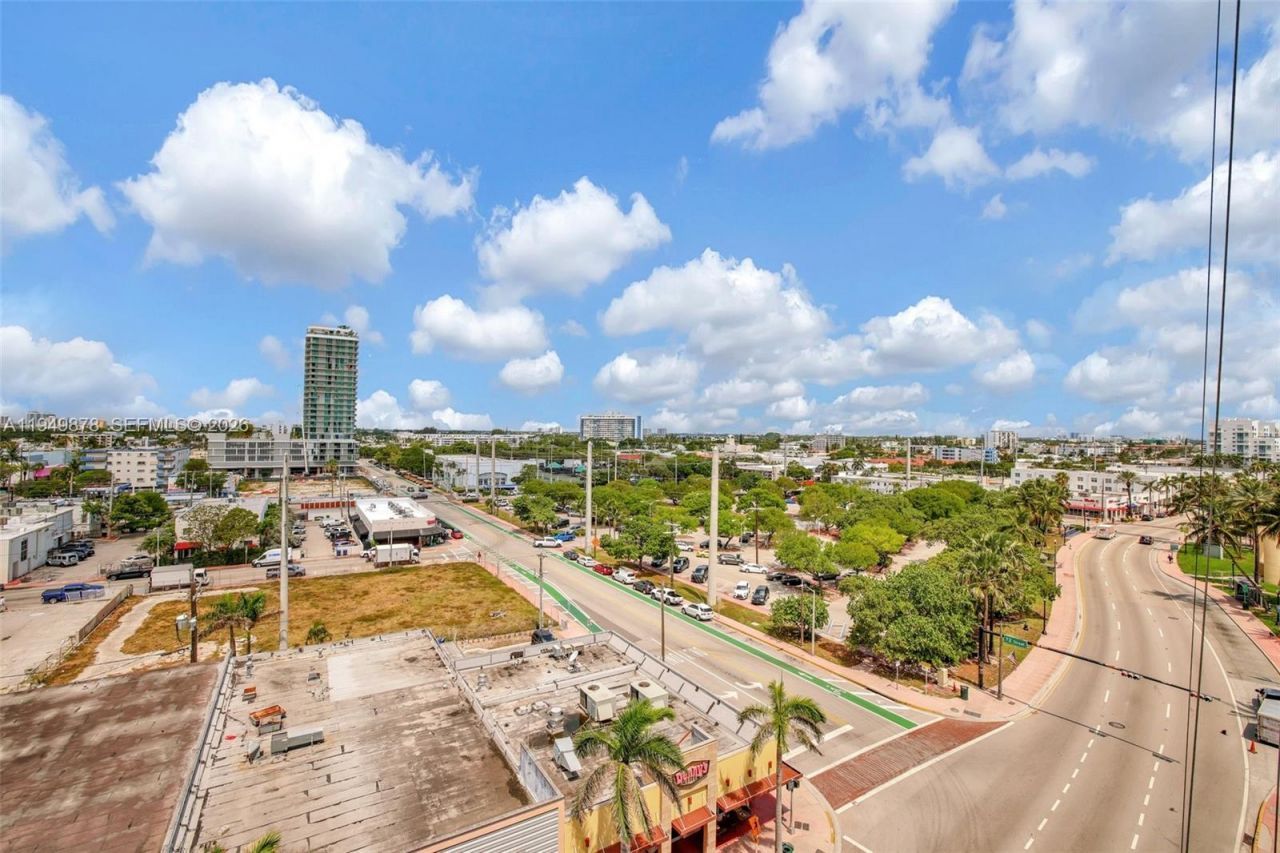 7135 Collins Ave, Unit 835, Miami Beach, FL 33141 Photo