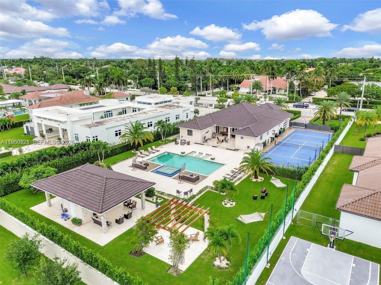 433 NW 127th Ave , Miami, FL 33182 Photo