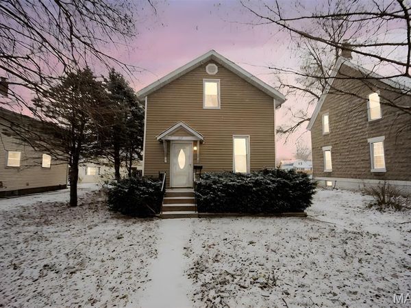 617 Washington Street, Highland, IL 62249