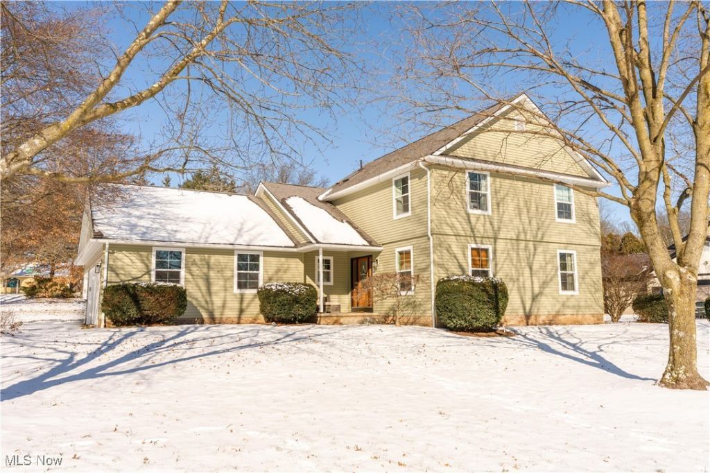 4057 Bramshaw Road Nw, Canton, OH 44718 Main Photo