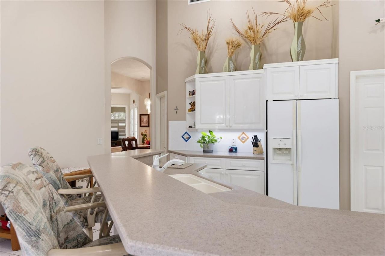 5608 Eastwind Drive, Sarasota, FL 34233 Photo