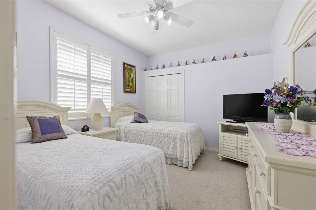 5608 Eastwind Drive, Sarasota, FL 34233 Photo