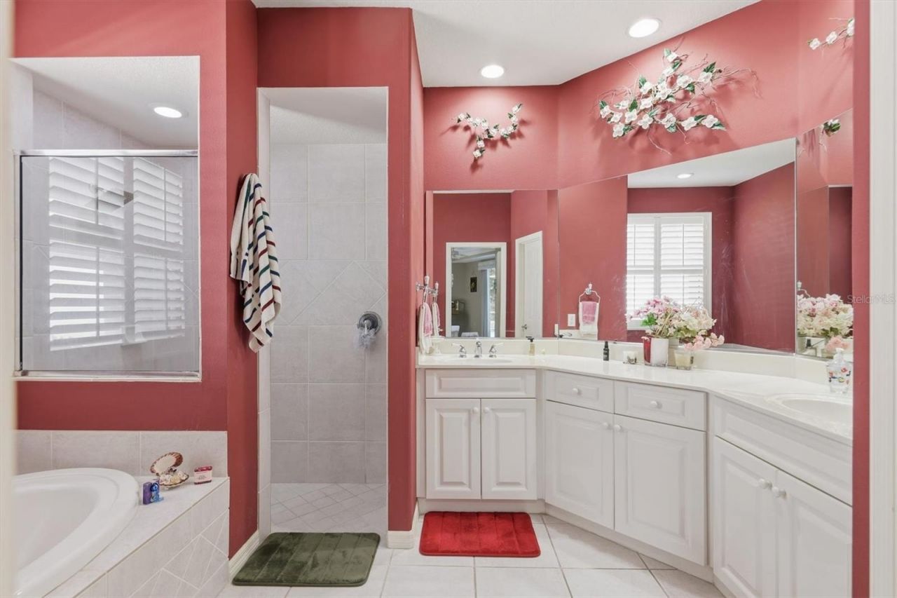 5608 Eastwind Drive, Sarasota, FL 34233 Photo