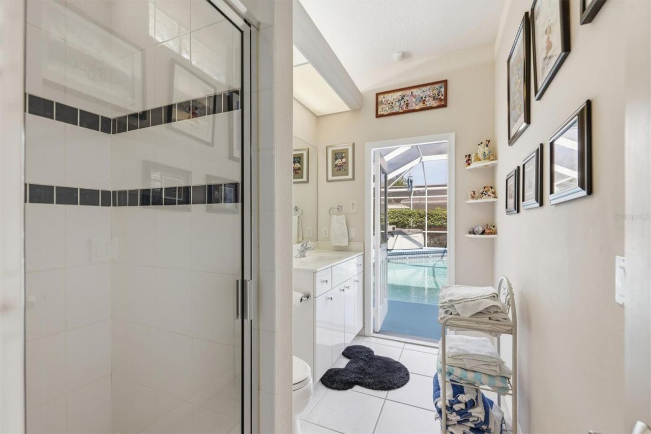 5608 Eastwind Drive, Sarasota, FL 34233 Photo