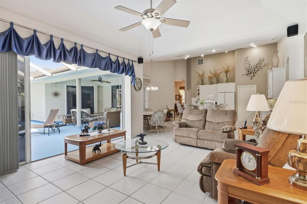 5608 Eastwind Drive, Sarasota, FL 34233 Photo