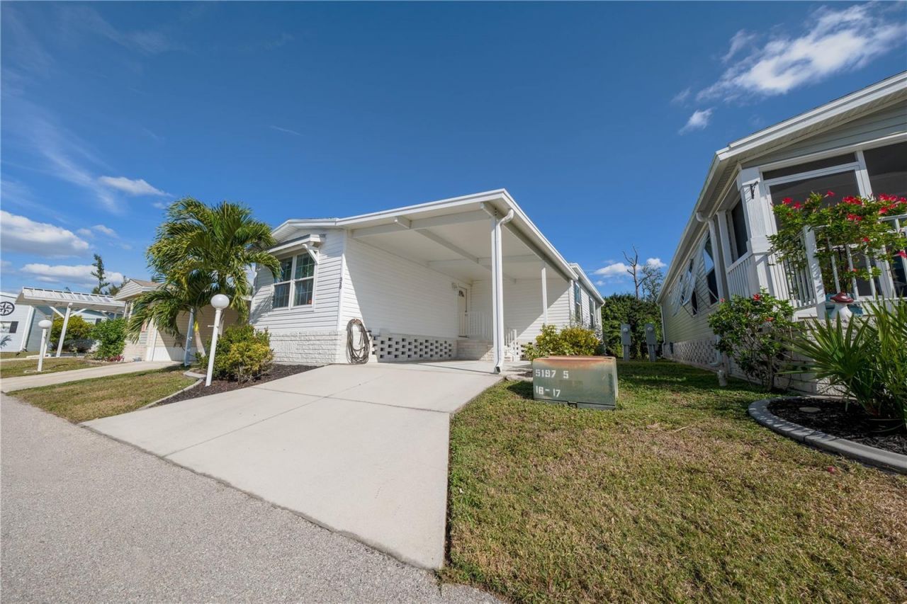 701 Aqui Esta Dr, Unit 96, Punta Gorda, FL 33950 Photo