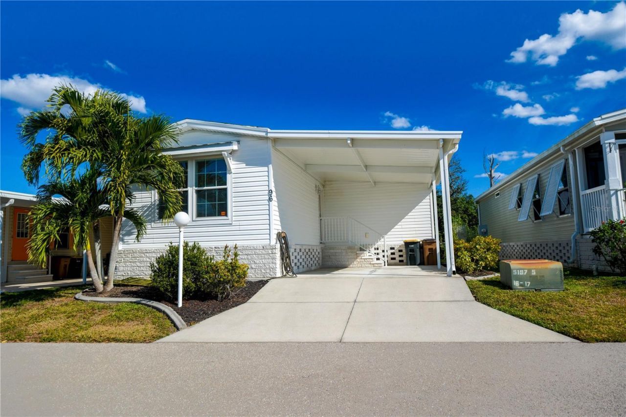 701 Aqui Esta Dr, Unit 96, Punta Gorda, FL 33950 Photo