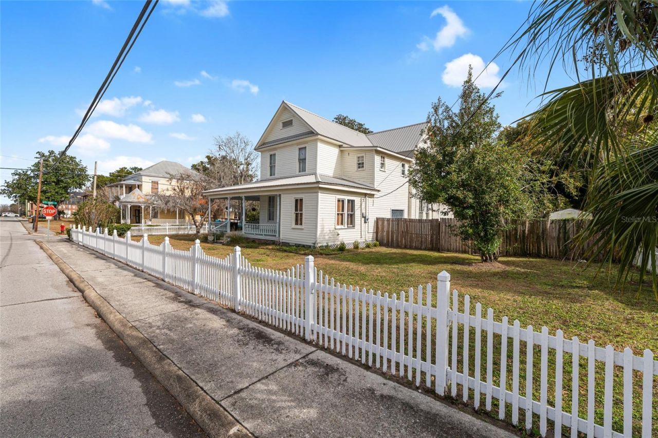 160 SE Saint Johns Street, Lake City, FL 32025 Photo
