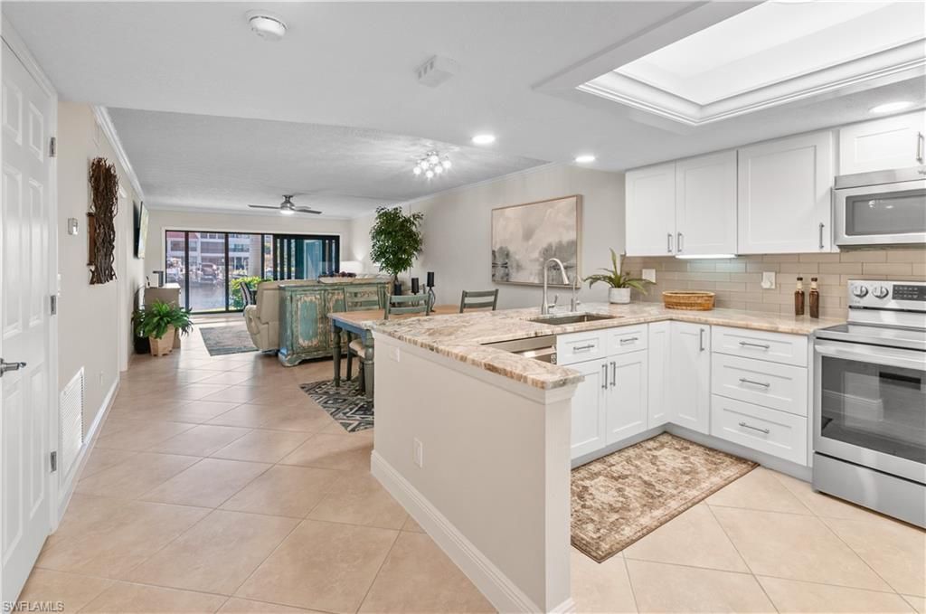 4001 SE 19th Pl, Unit 2, Cape Coral, FL 33904 Photo