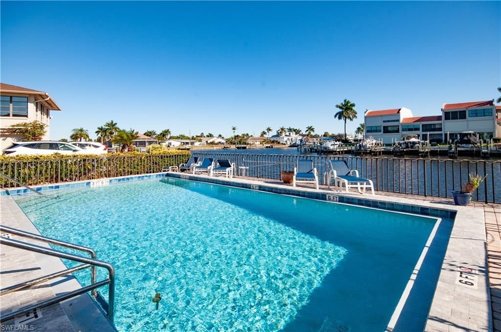 4001 SE 19th Pl, Unit 2, Cape Coral, FL 33904 Photo